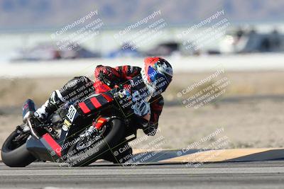 media/Dec-07-2025-CVMA (Sun) [[3e7d2de5dc]]/Race 7-Formula Lightweight Twins Shootout/